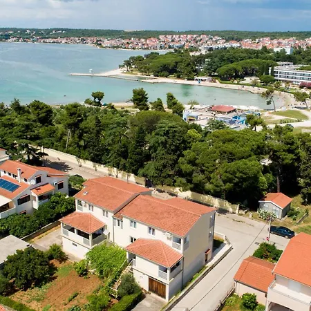 Apartment Sunset Puntamika