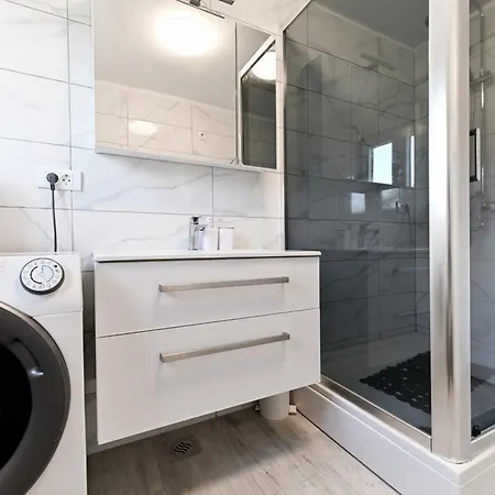 Apartment Sunset Puntamika *