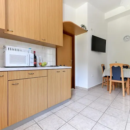 아파트 Sunset Puntamika