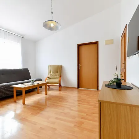 Sunset Puntamika 아파트 *