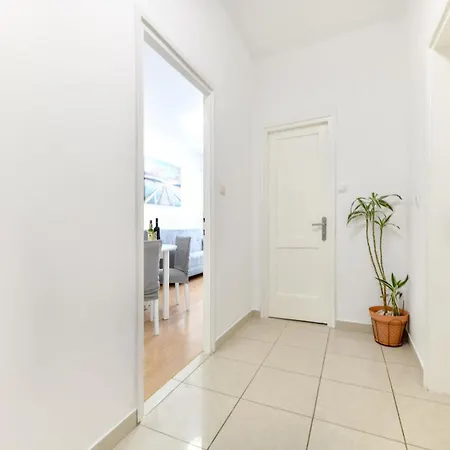 Apartman Sunset Puntamika Zára