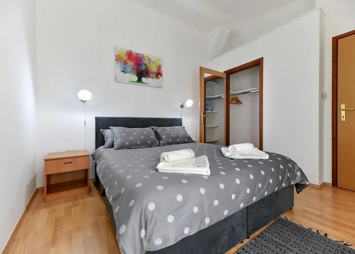 Sunset Puntamika Apartament *